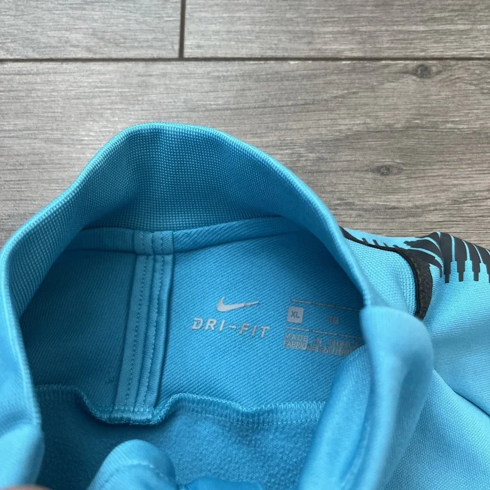 Nike Chelsea FC Youth Boys XL 1/4 Zip Pullover Sweatshirt Blue